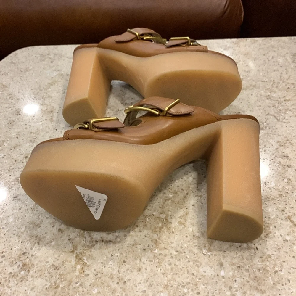 NWT Veronica Beard Garrick Platforms Size 8.5